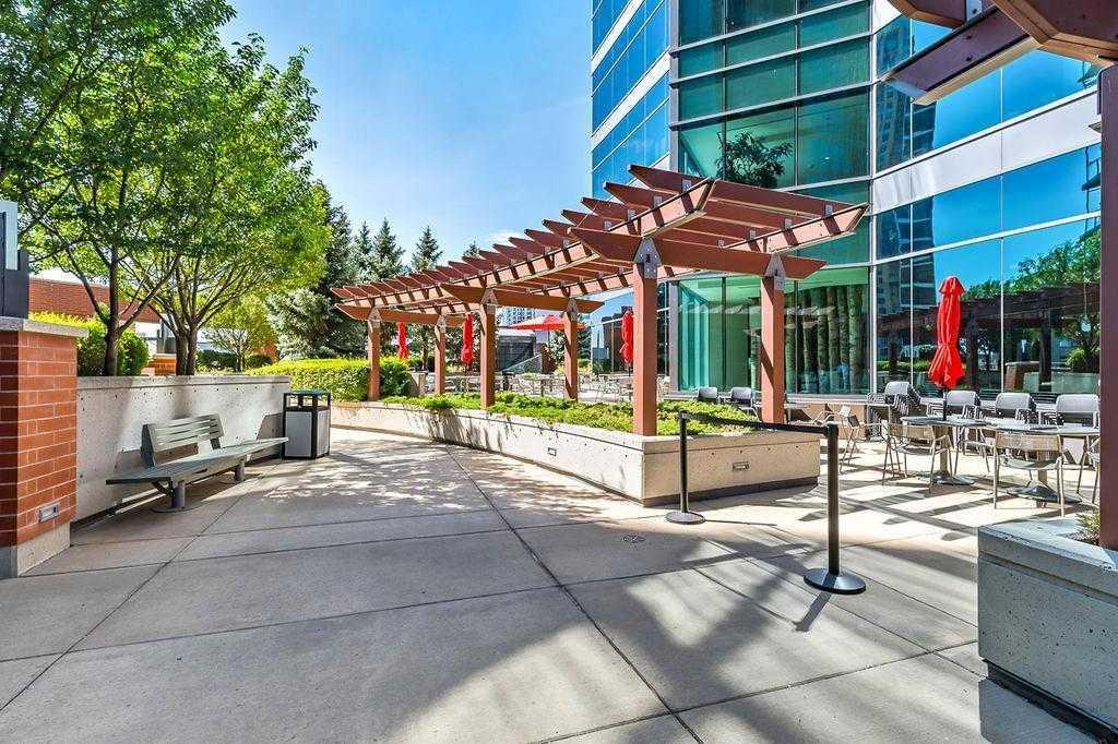 225 11 Avenue SE Unit: 2605