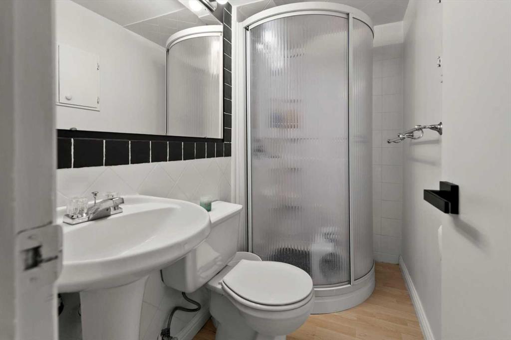 5231 Sheldon Place NW