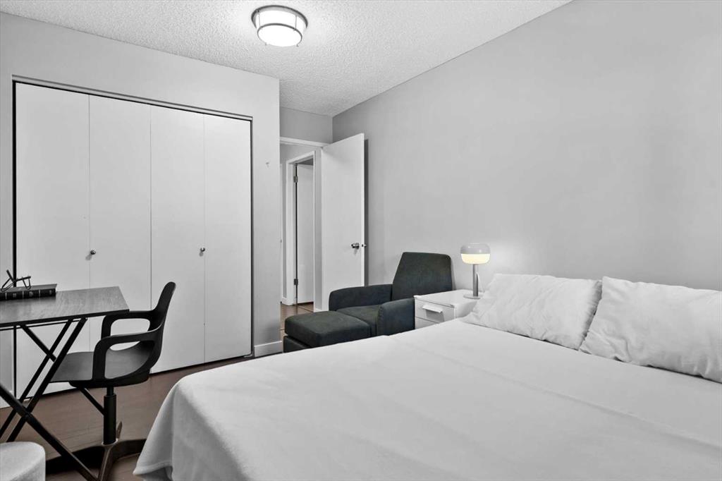 1001 68 Avenue SW Unit: 205