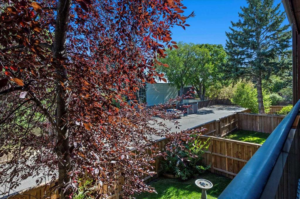 1001 68 Avenue SW Unit: 205