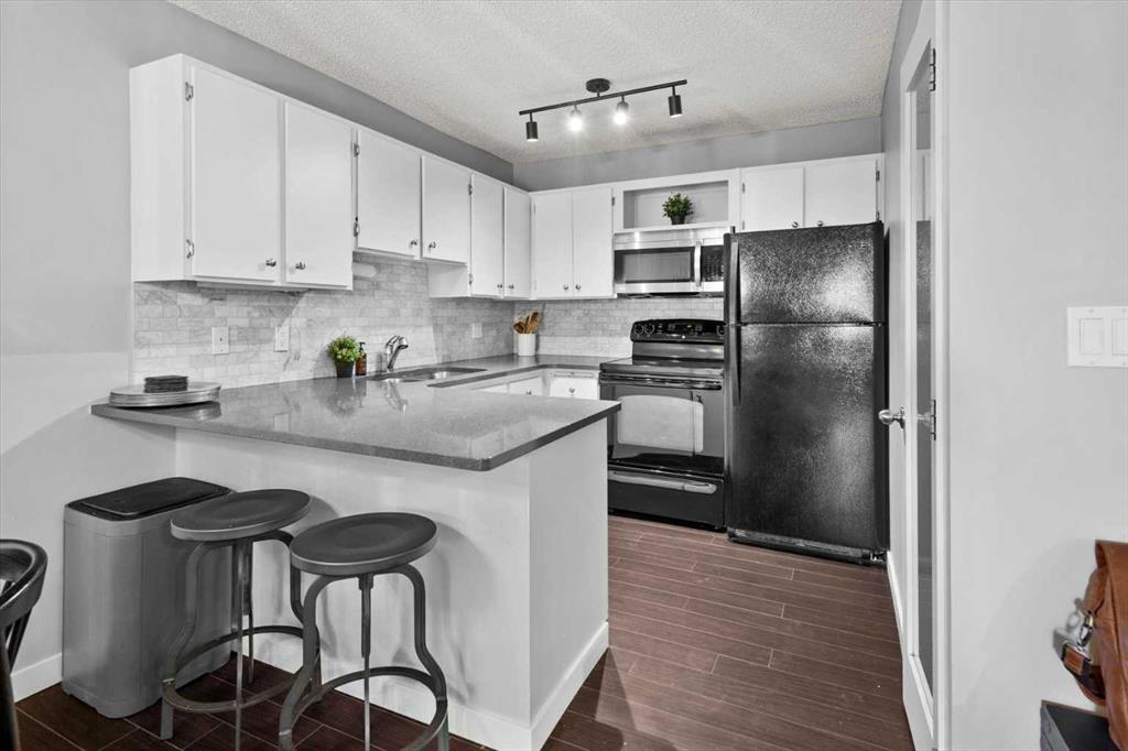 1001 68 Avenue SW Unit: 205