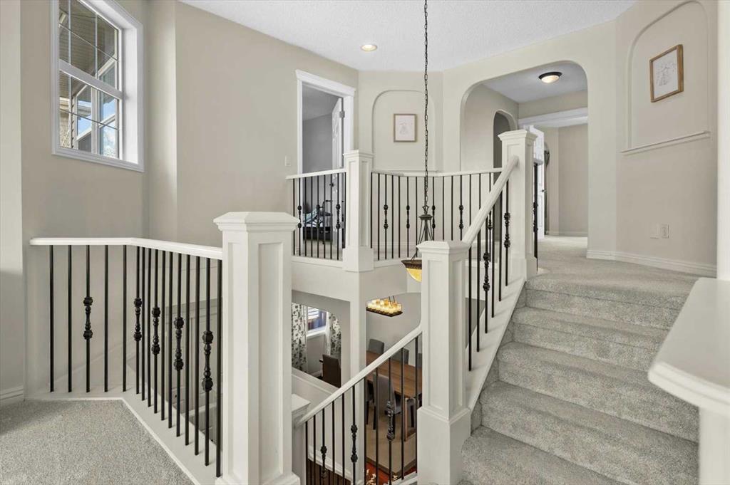 311 Royal Oak Circle NW