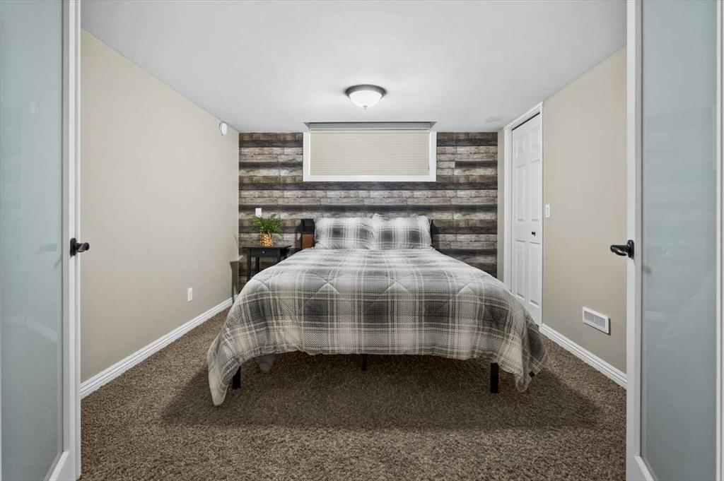 311 Royal Oak Circle NW