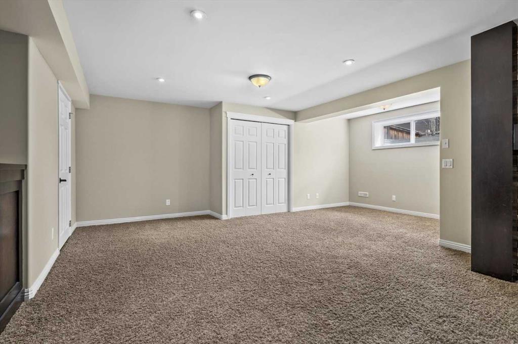 311 Royal Oak Circle NW