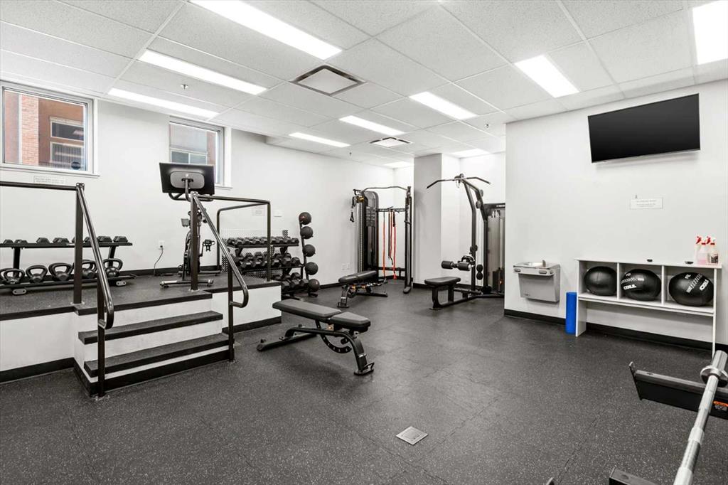 817 15 Avenue SW Unit: 500