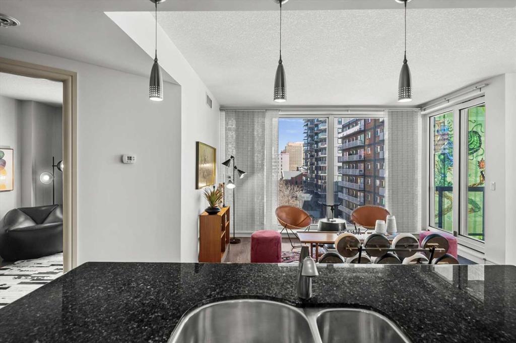 817 15 Avenue SW Unit: 500
