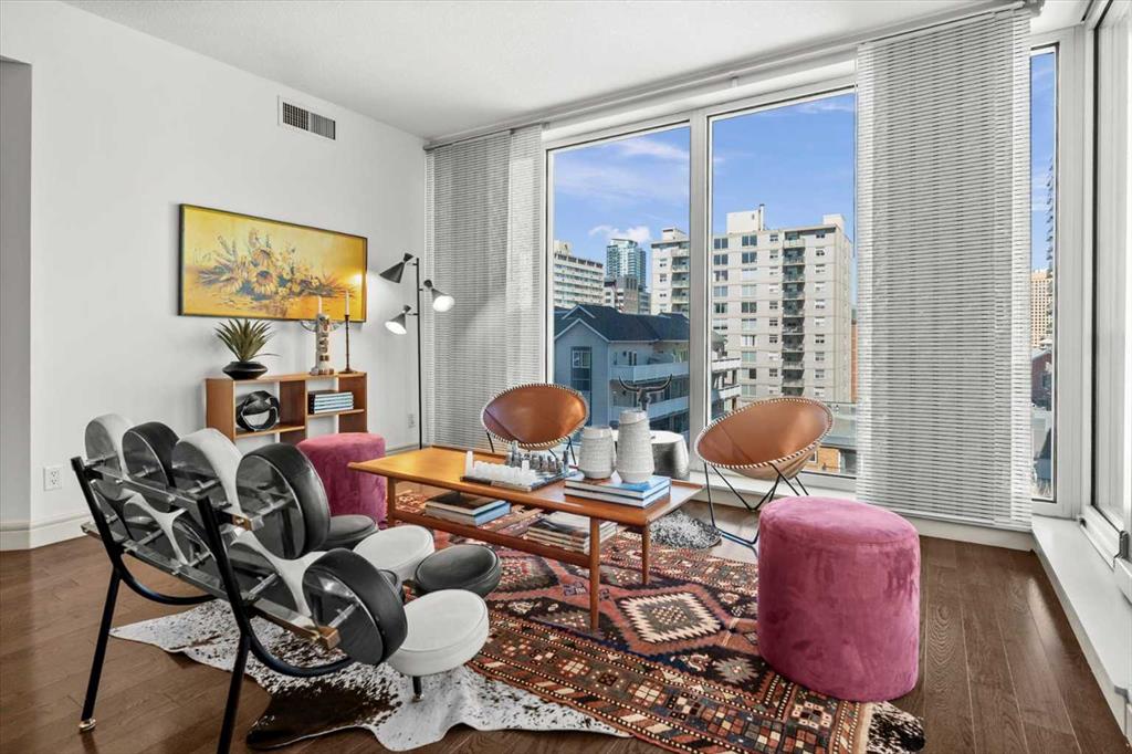 817 15 Avenue SW Unit: 500