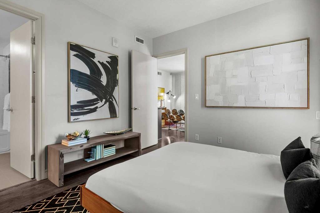 817 15 Avenue SW Unit: 500