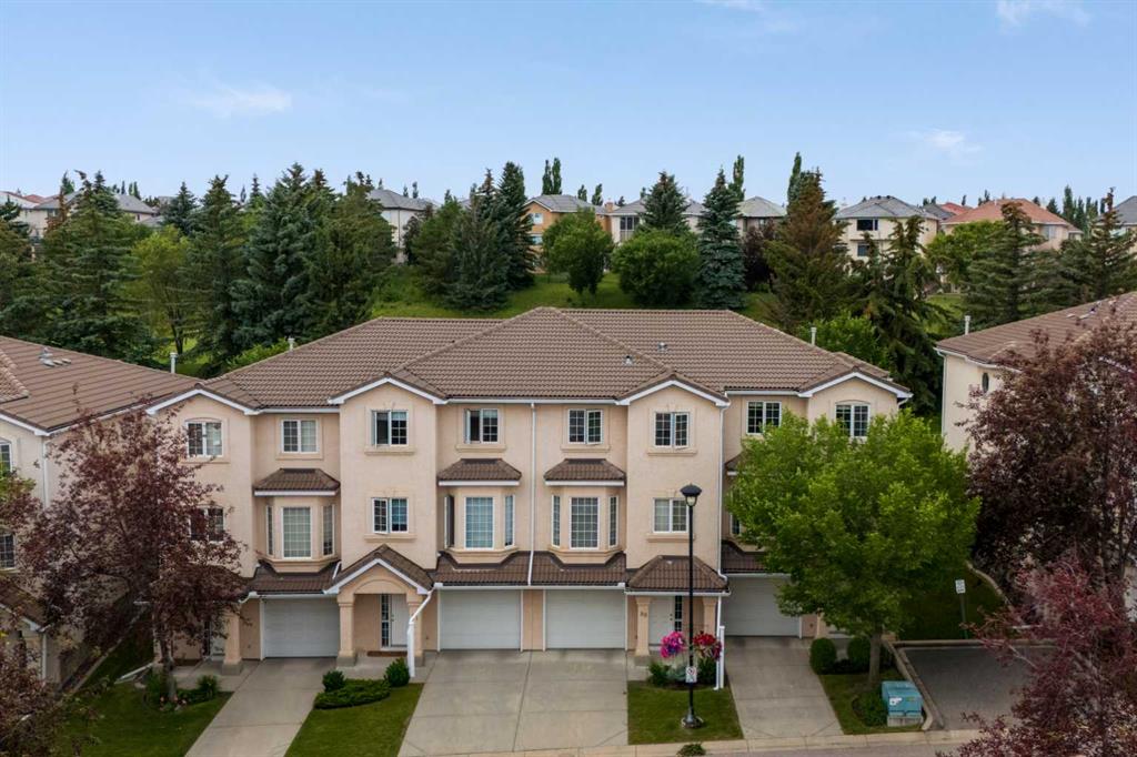 87 Hamptons Link NW