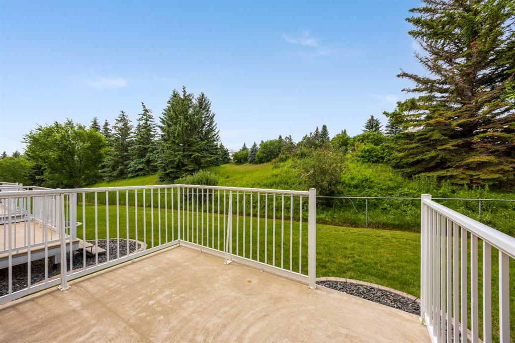 87 Hamptons Link NW