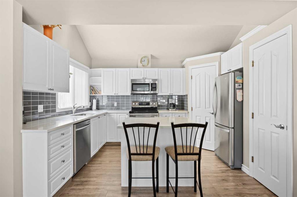405 32 Avenue NW Unit: 301