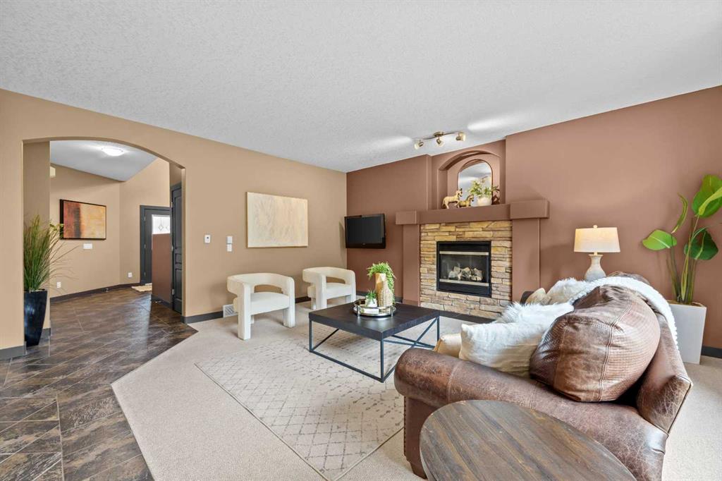 139 Tuscany Ridge Close NW