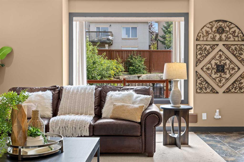 139 Tuscany Ridge Close NW