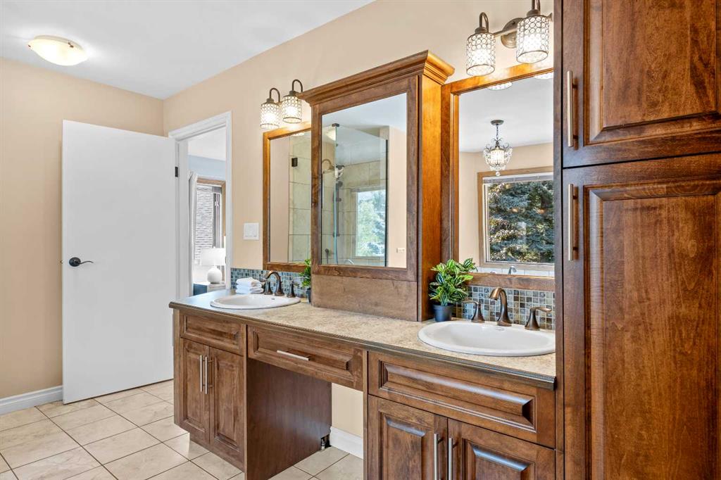 138 Scimitar Bay NW