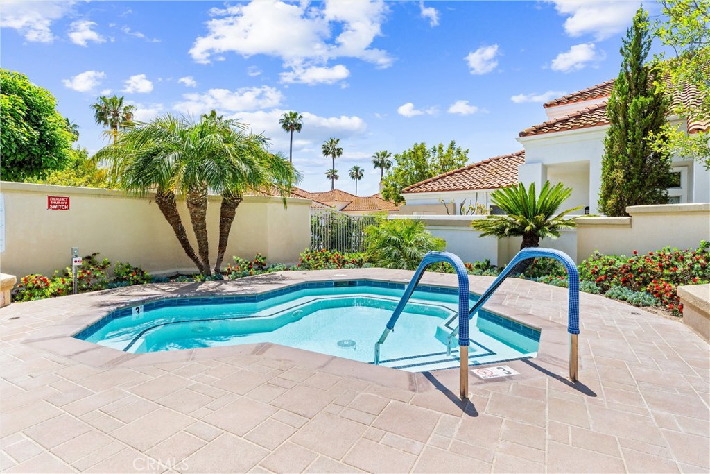 21618 Paseo Palmetto