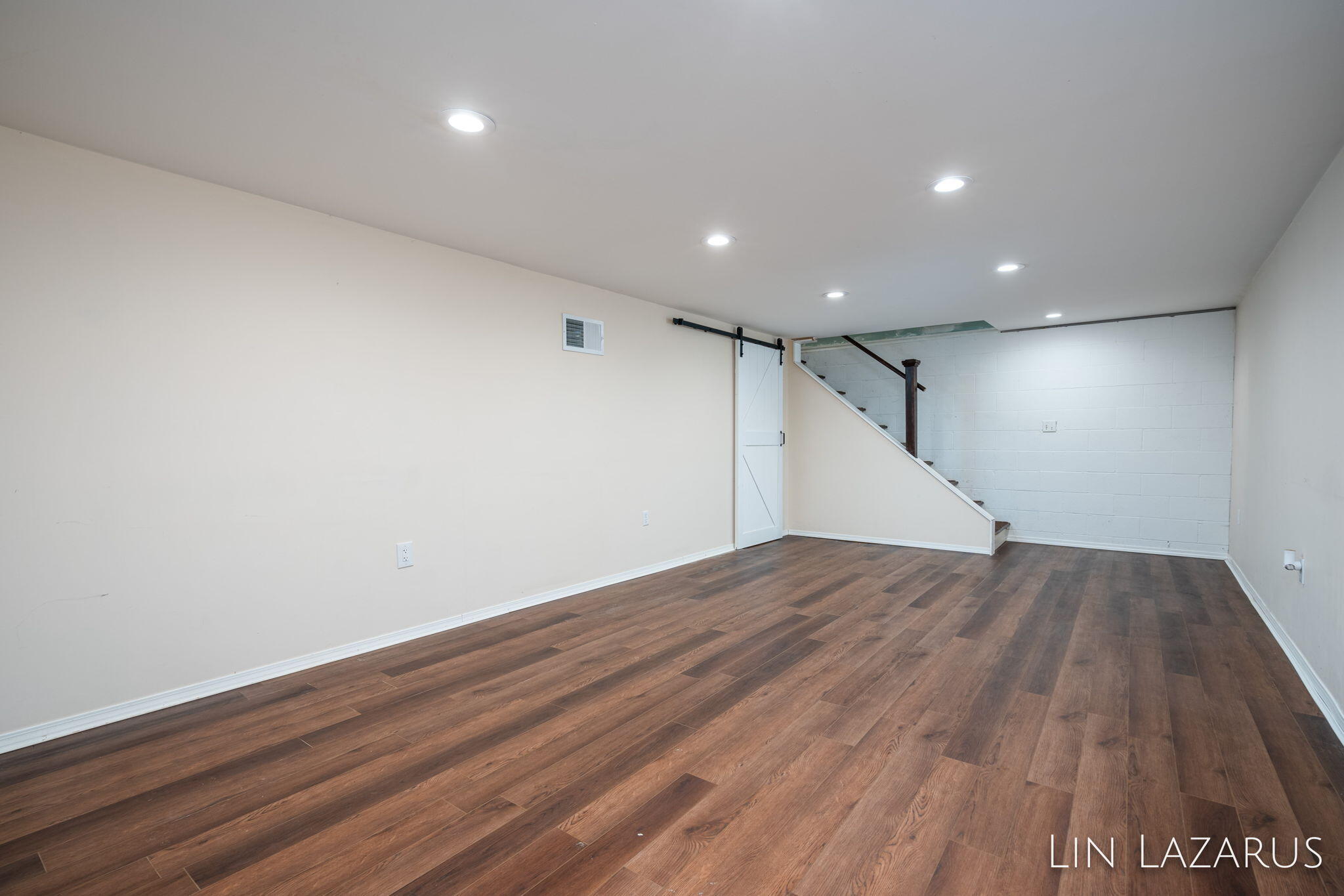 250 Knox Avenue