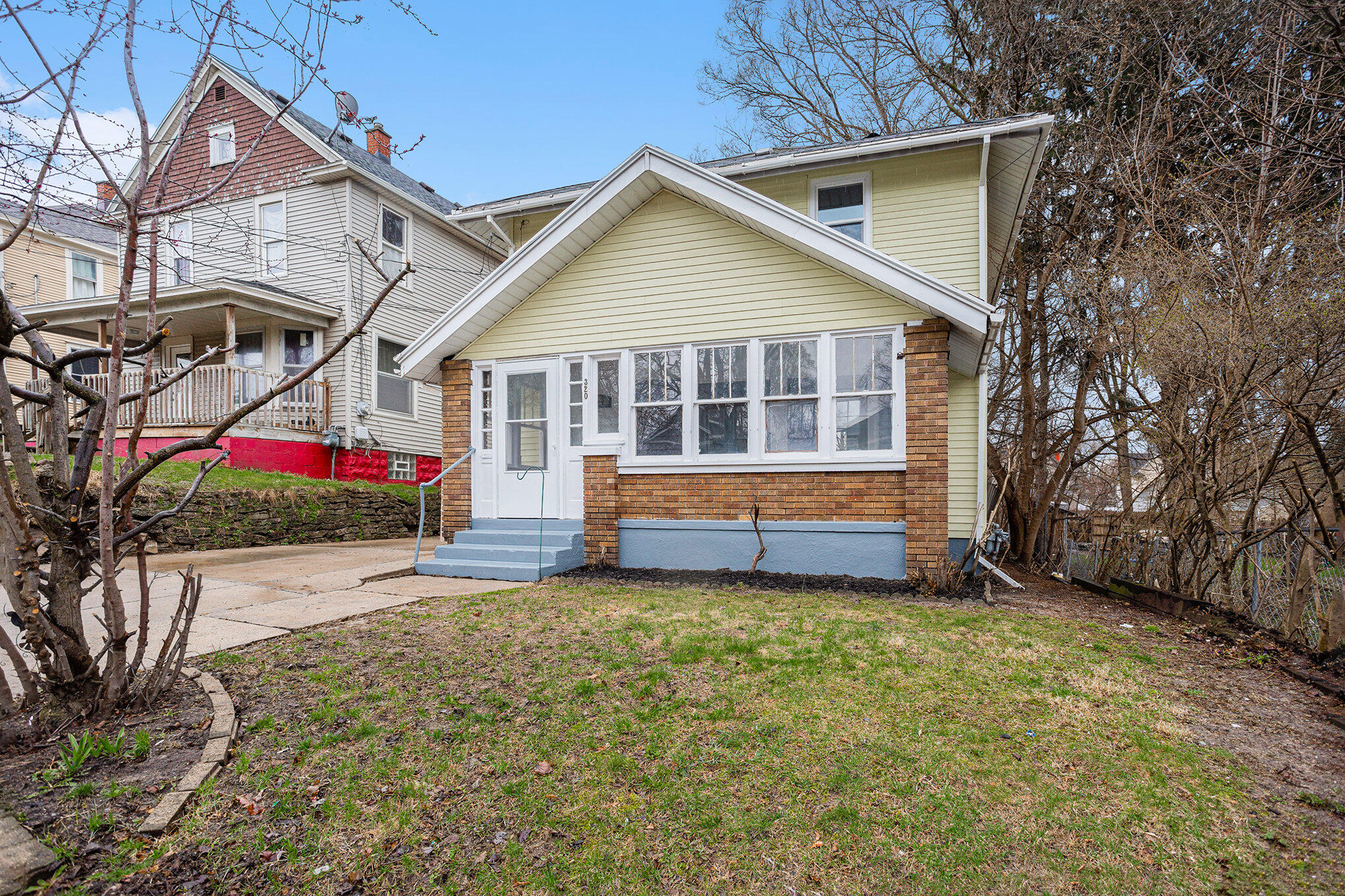 320 Brown Street SW