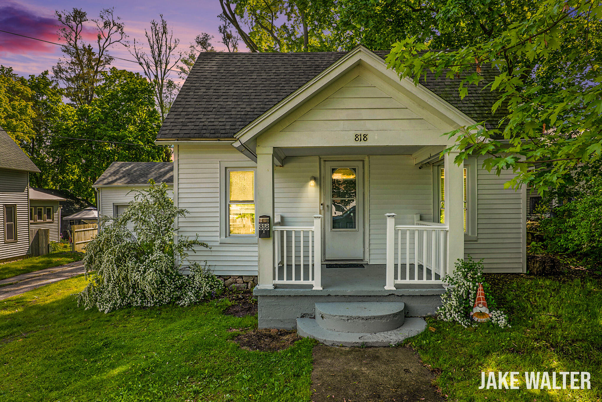 818 Pleasant Street