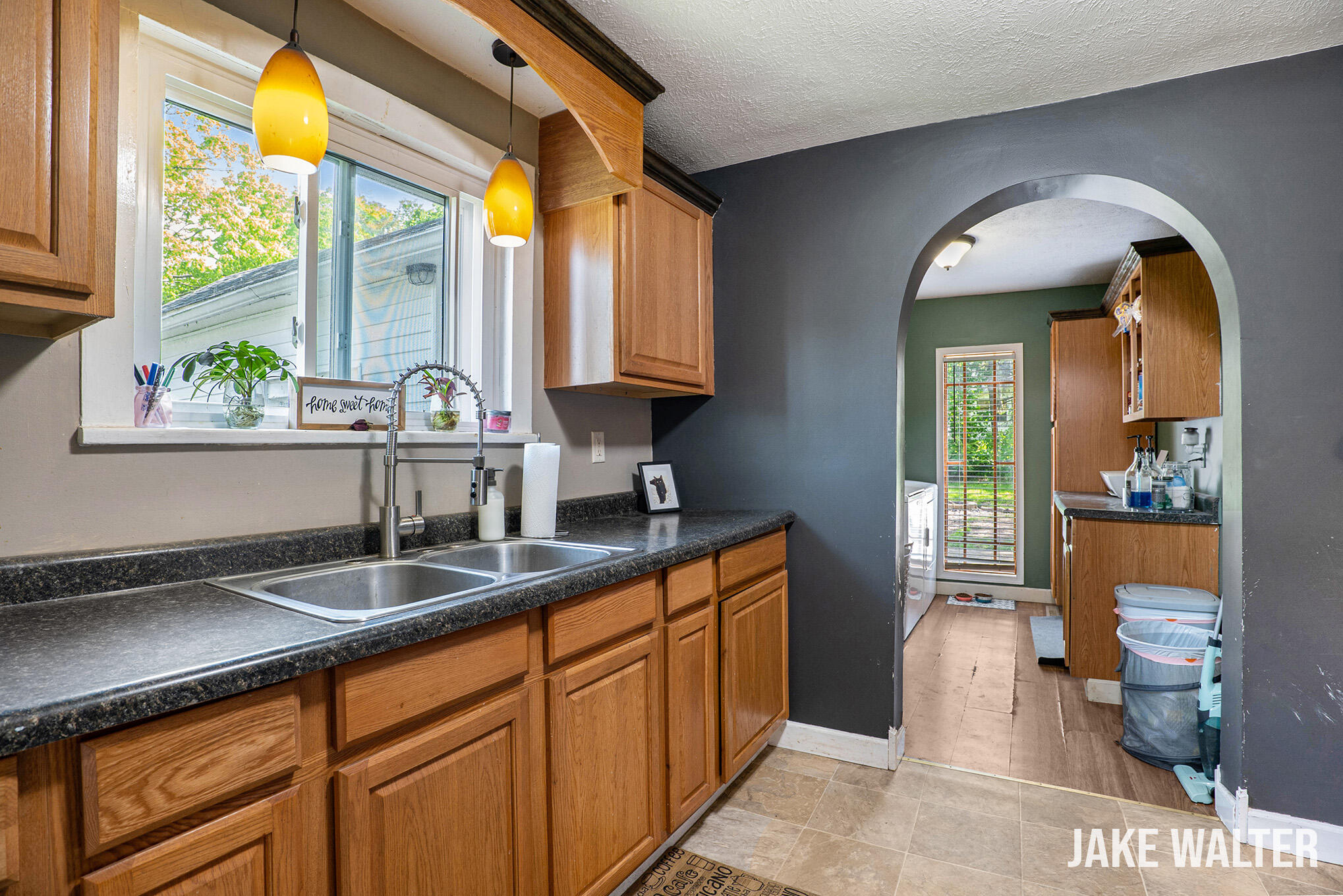 818 Pleasant Street