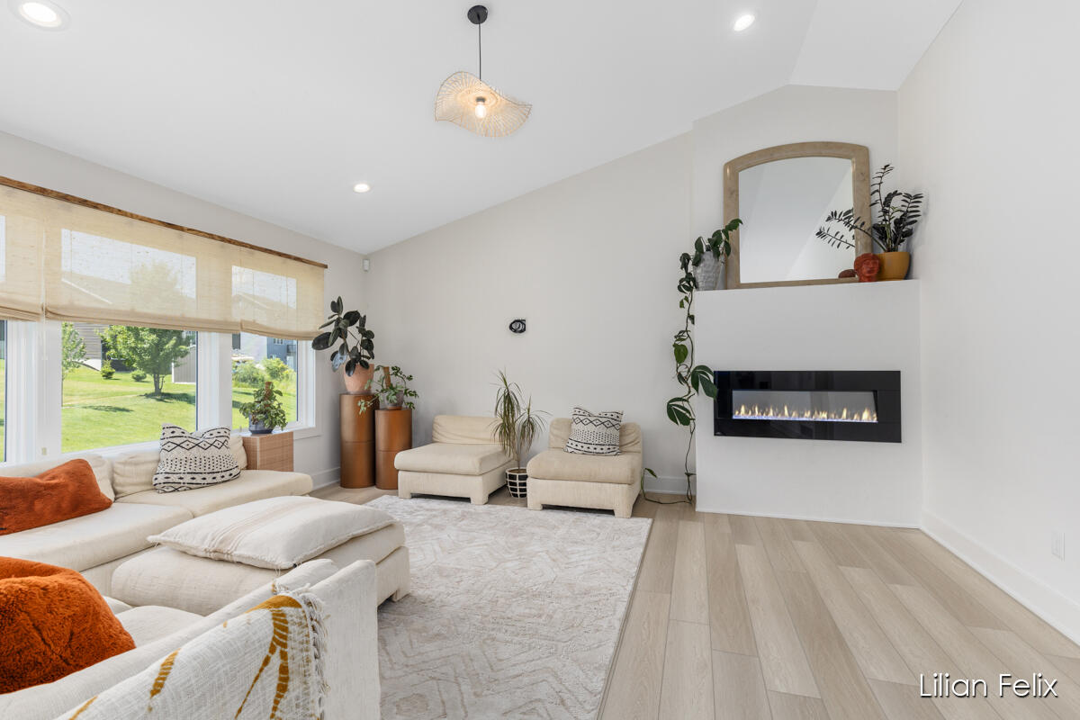 7113 Sugarmaple Drive