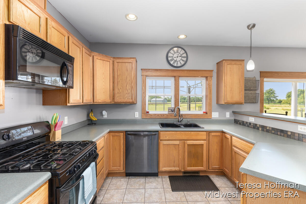 13588 Duck Pond Lane