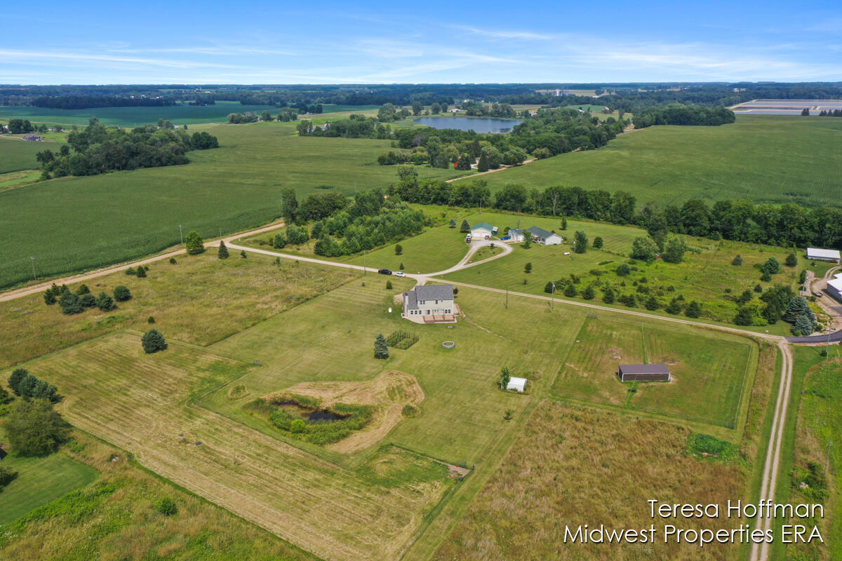 13588 Duck Pond Lane