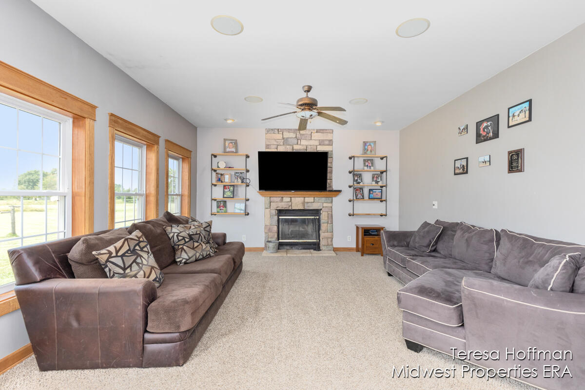 13588 Duck Pond Lane