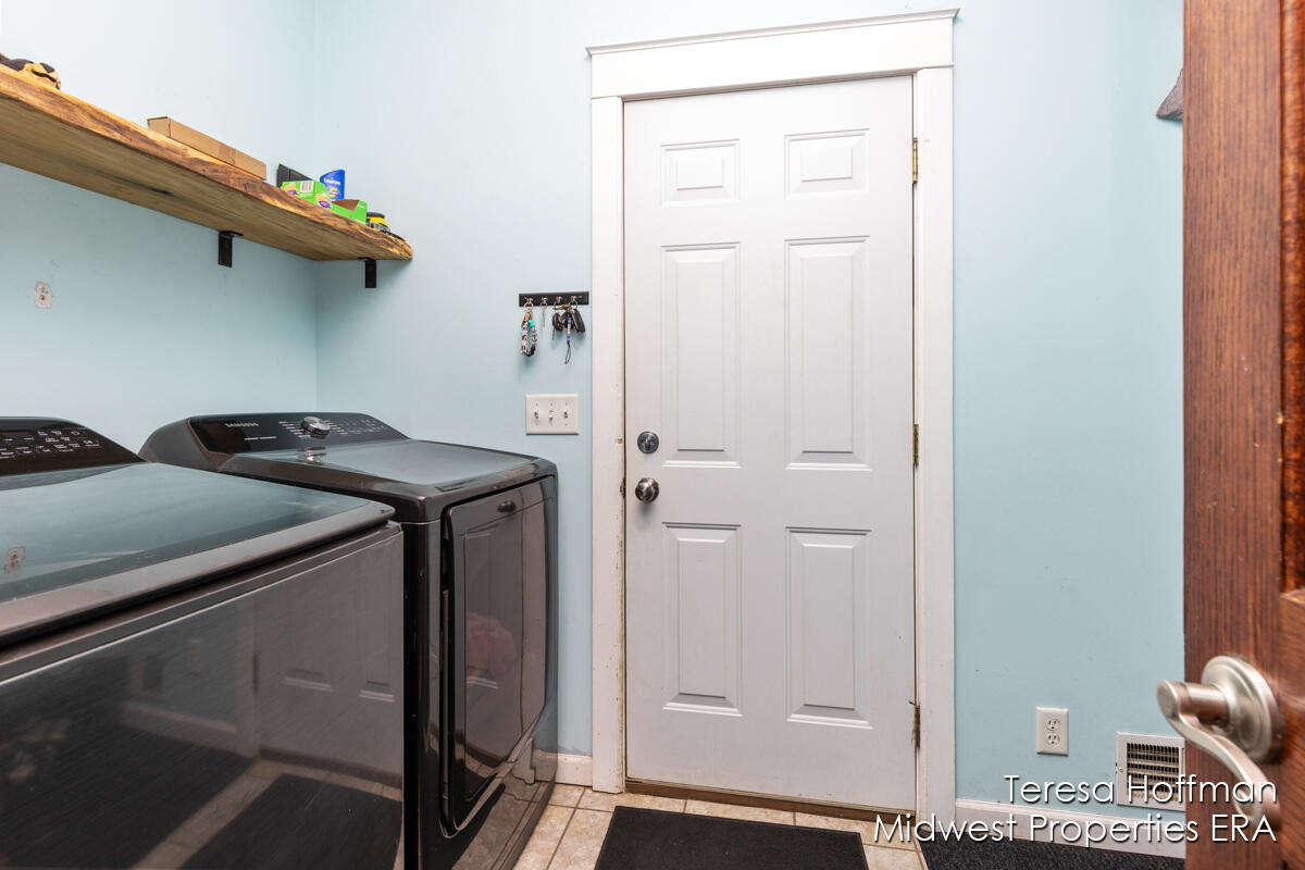 13588 Duck Pond Lane