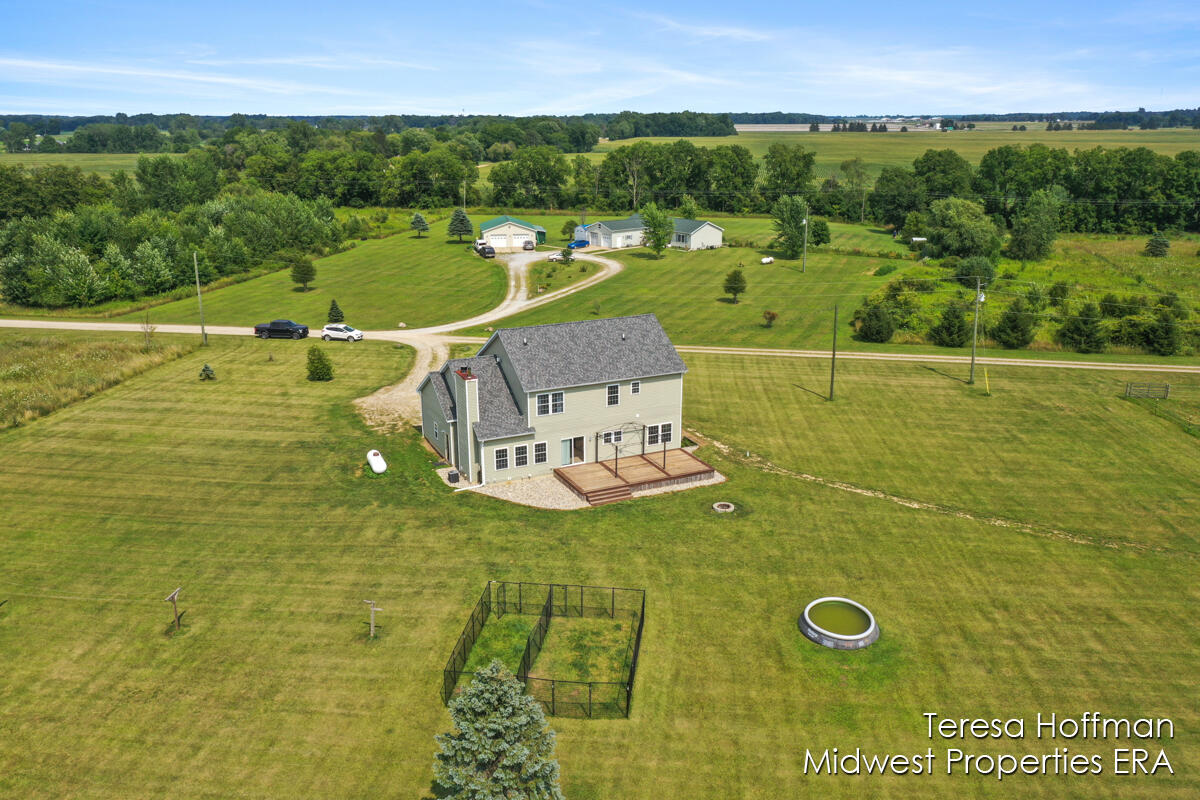 13588 Duck Pond Lane