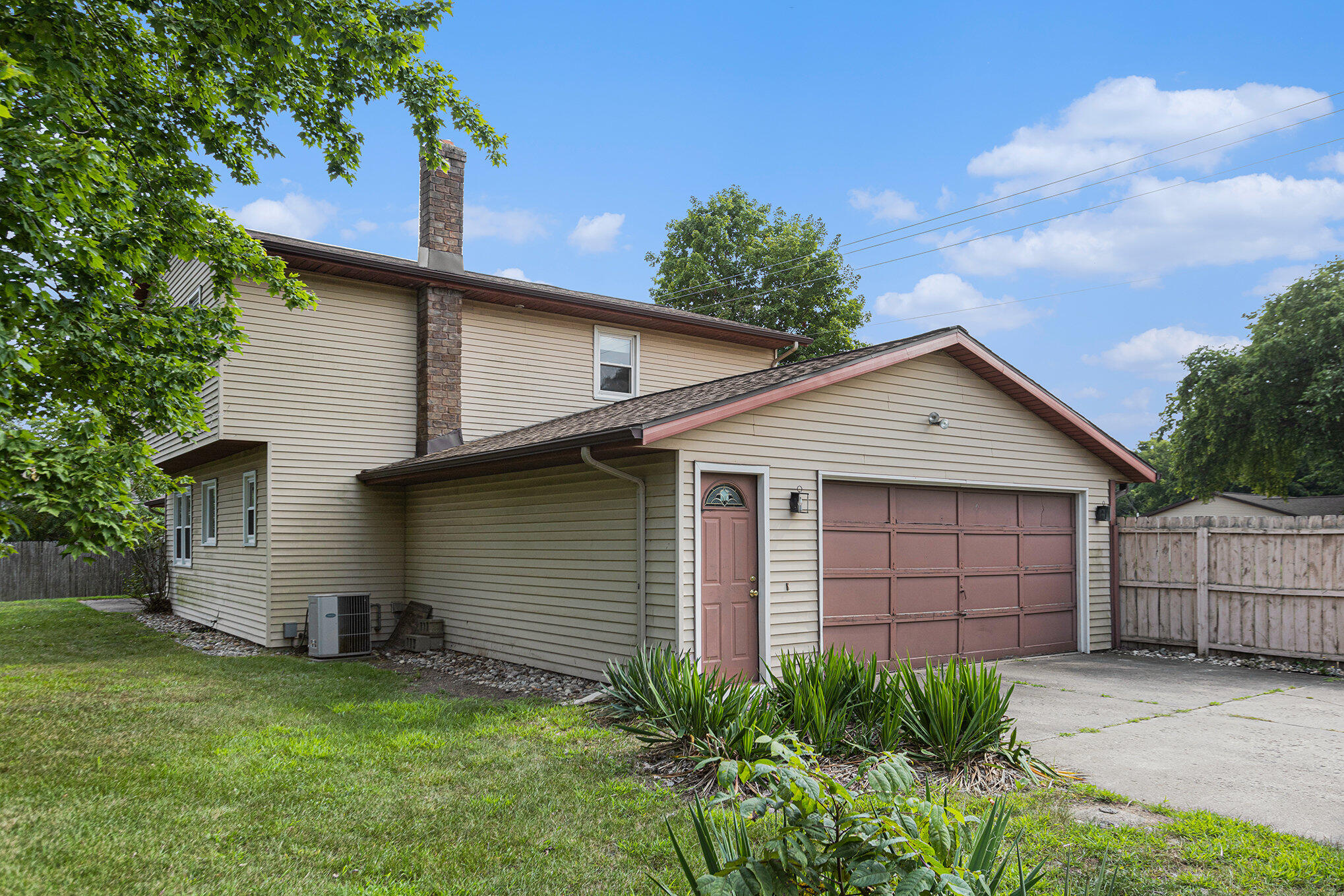 8780 Cottonwood Drive