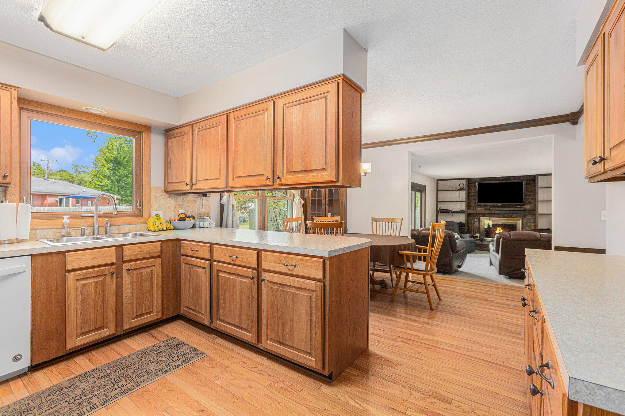 8780 Cottonwood Drive