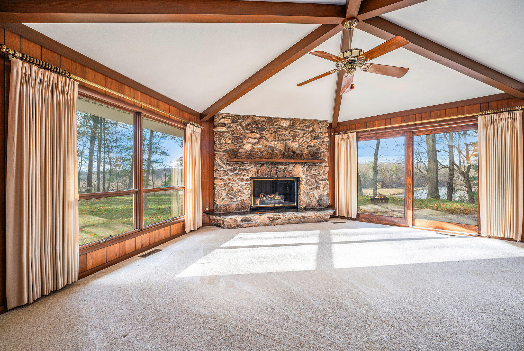 1248 Wallace Drive
