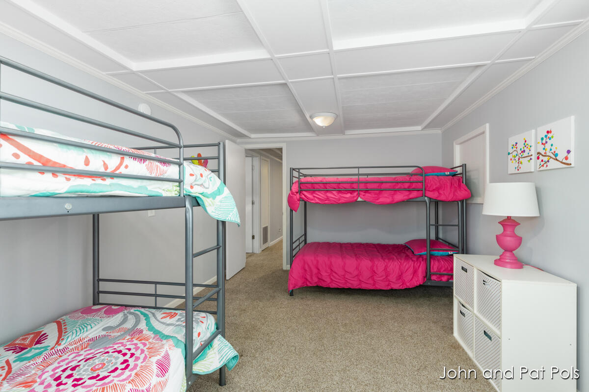 15330 Meddler Avenue NE