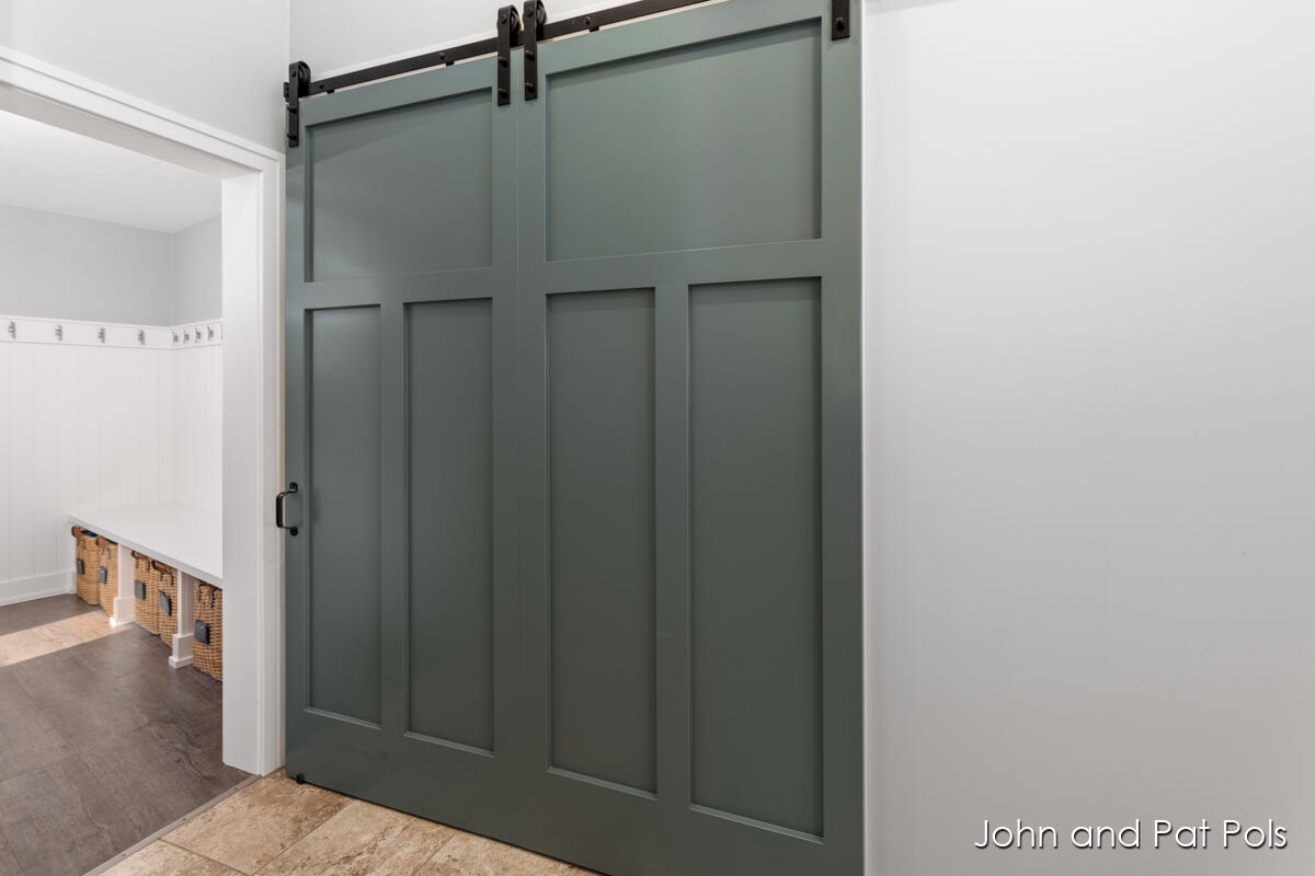 15330 Meddler Avenue NE