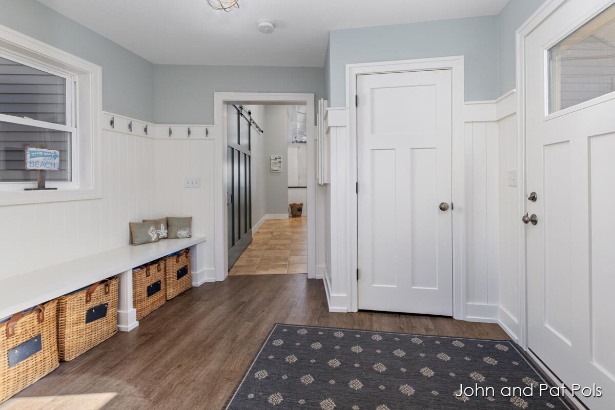 15330 Meddler Avenue NE