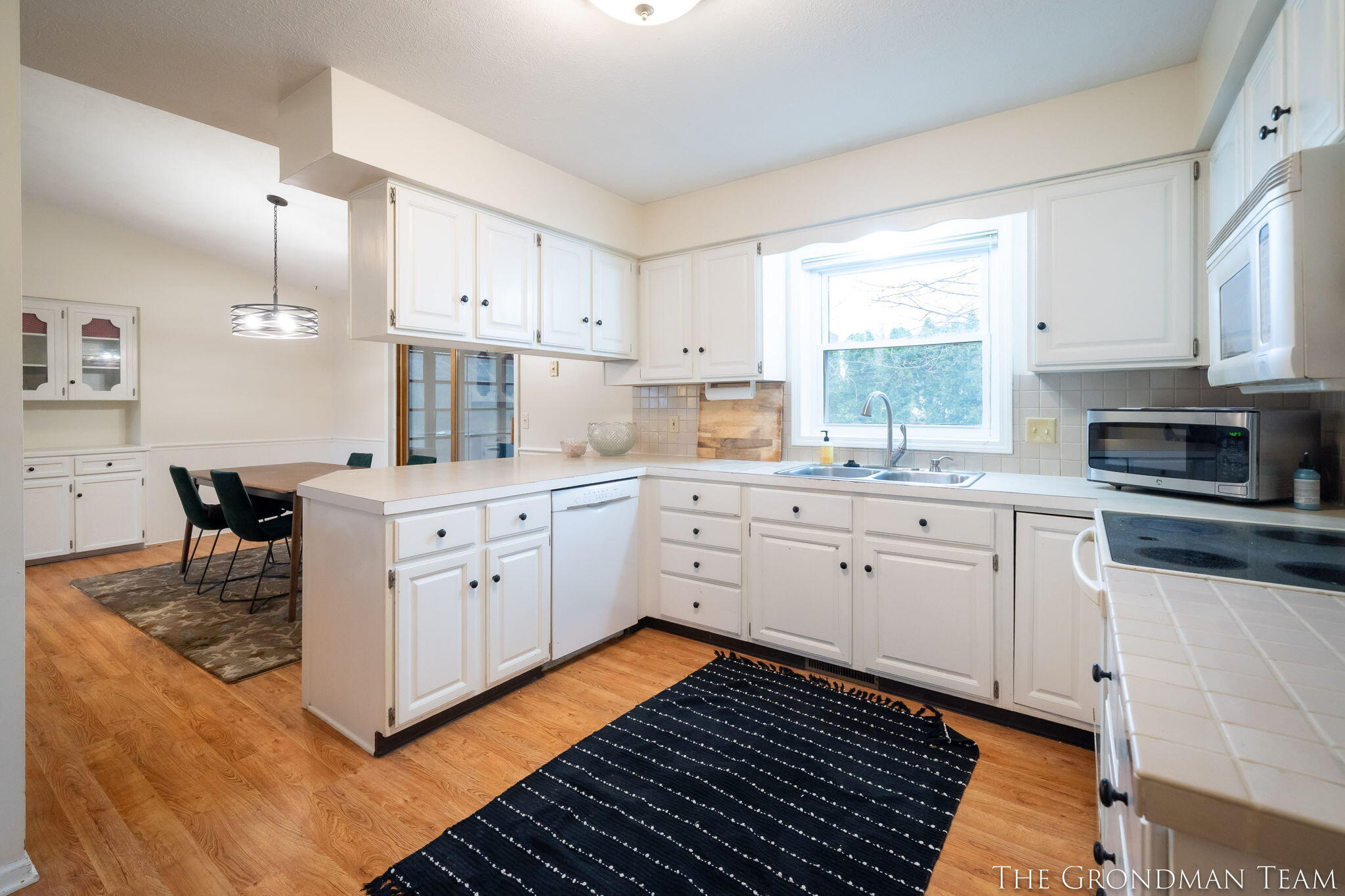 3322 Meadow Glen Drive
