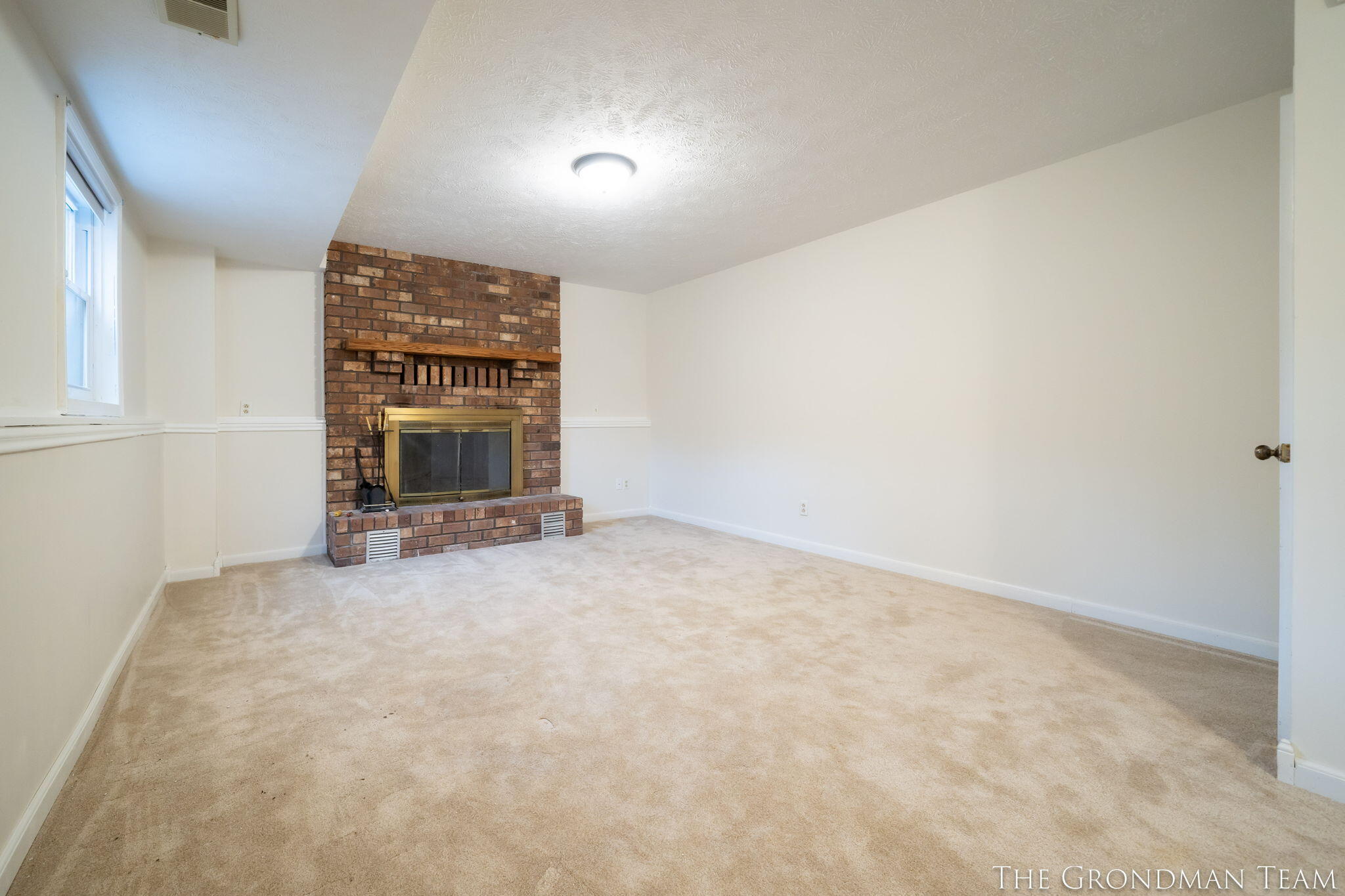 3322 Meadow Glen Drive