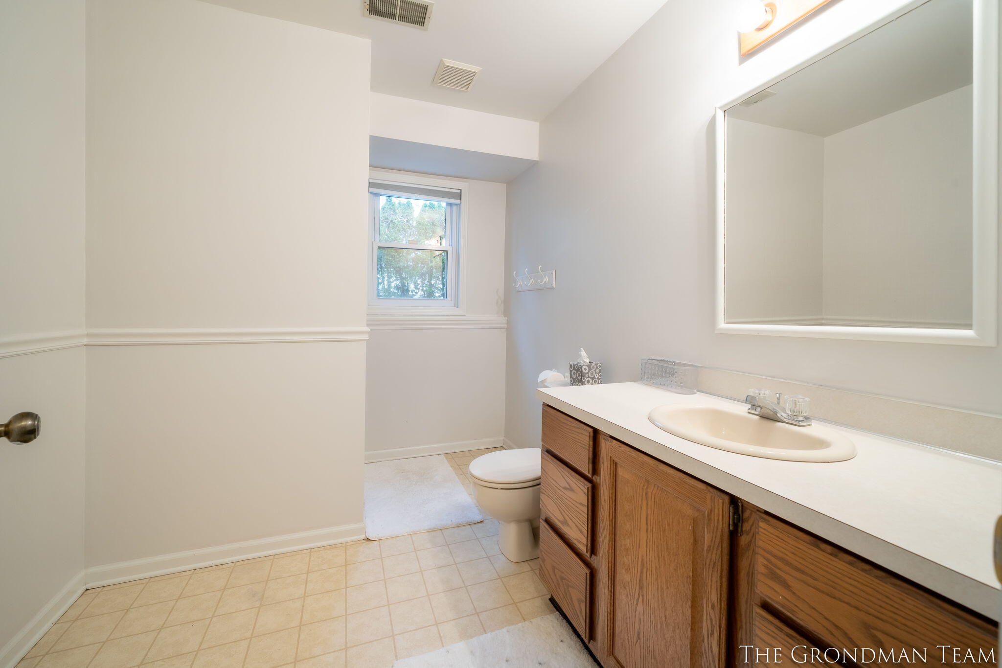 3322 Meadow Glen Drive