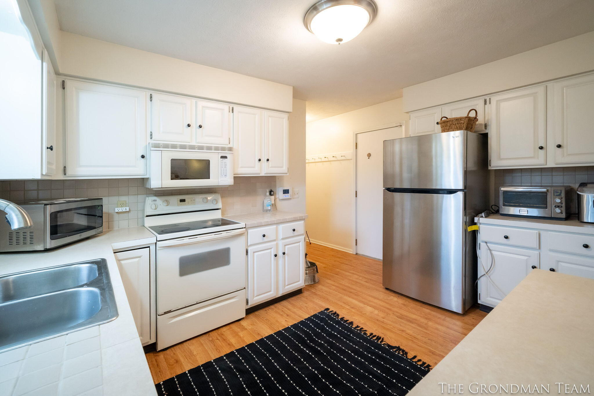 3322 Meadow Glen Drive