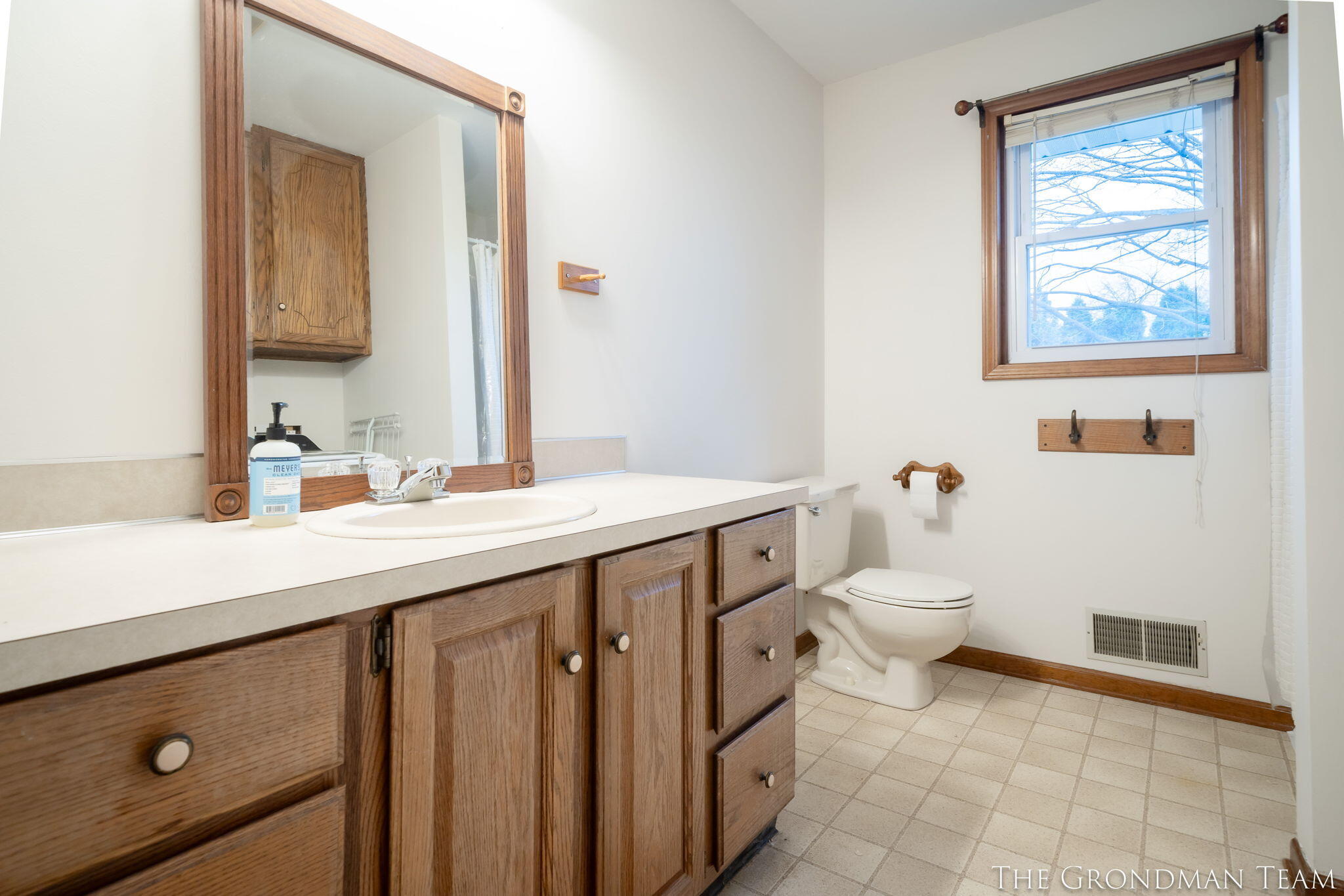 3322 Meadow Glen Drive