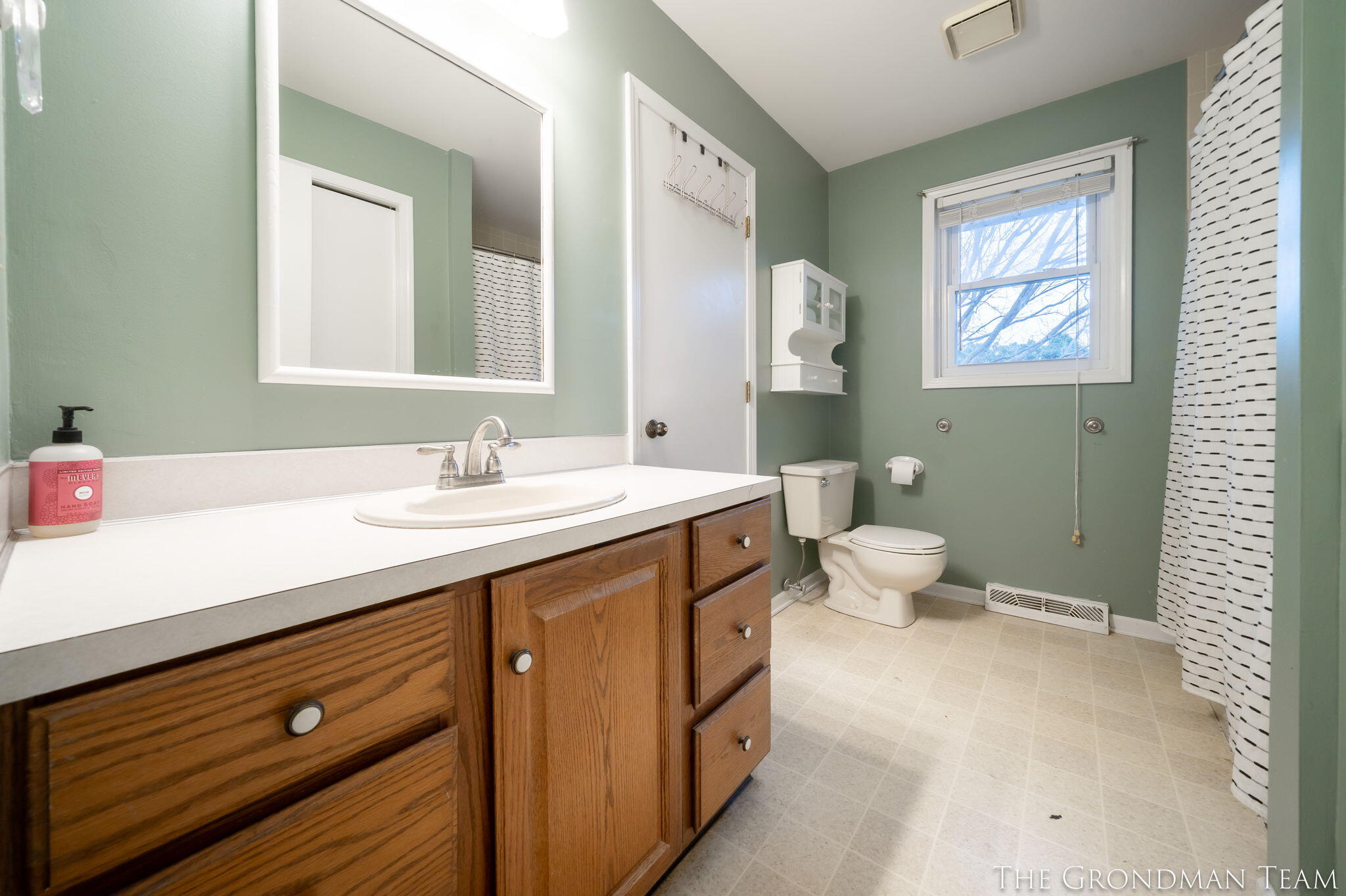3322 Meadow Glen Drive