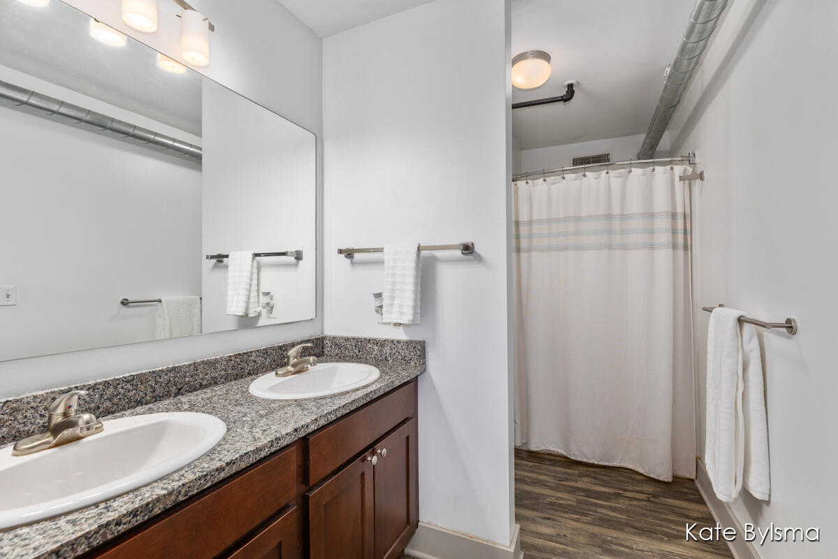 600 7th Street NW #205