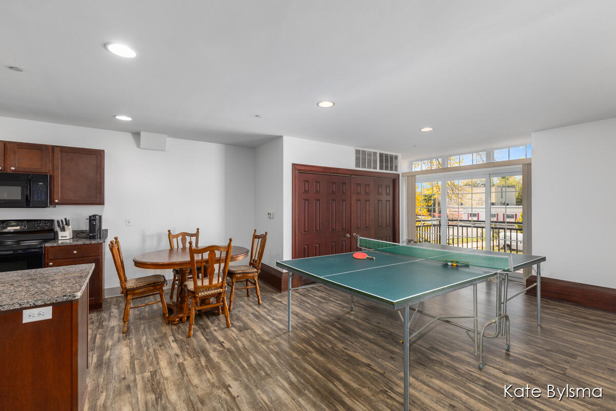 600 7th Street NW #205