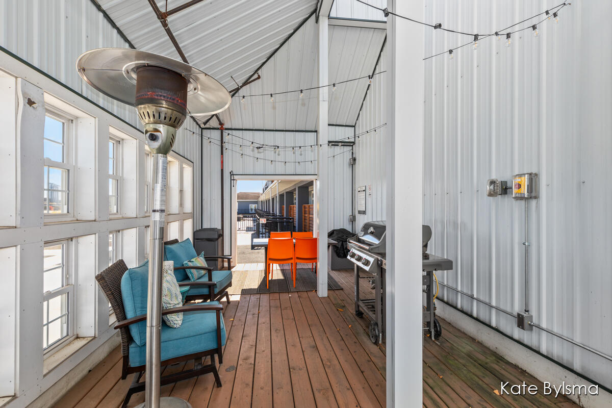 600 7th Street NW #205