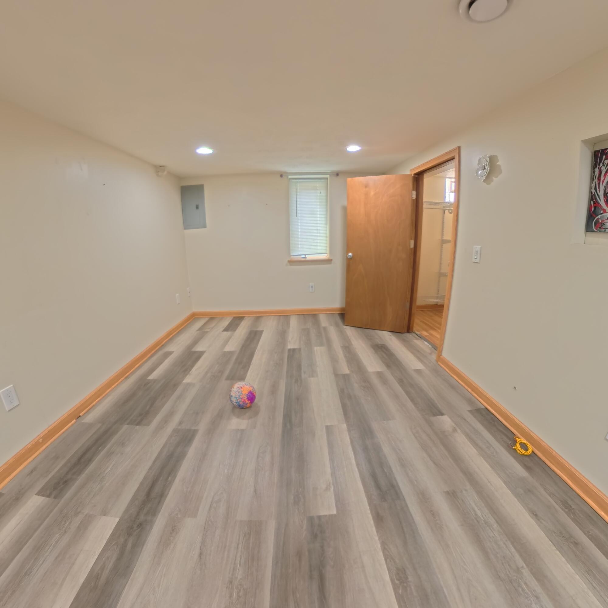 25 Maplelawn Street SW