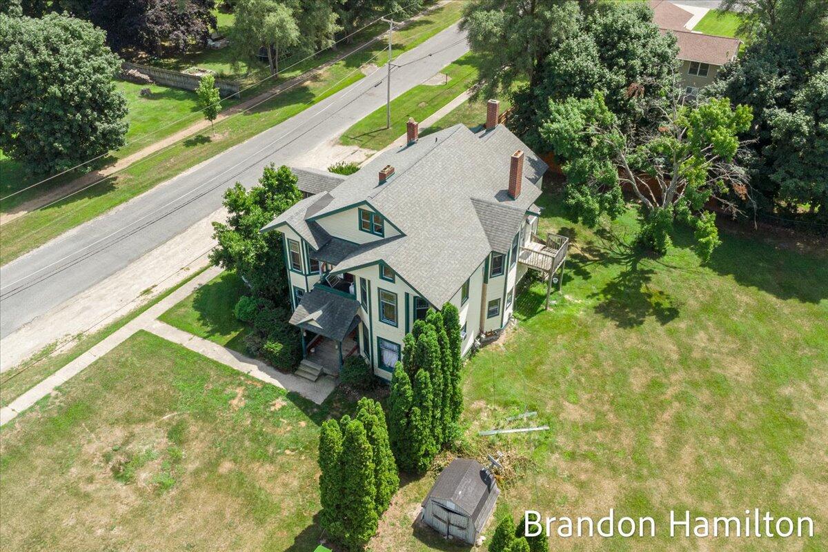 813 E Fairplains Street