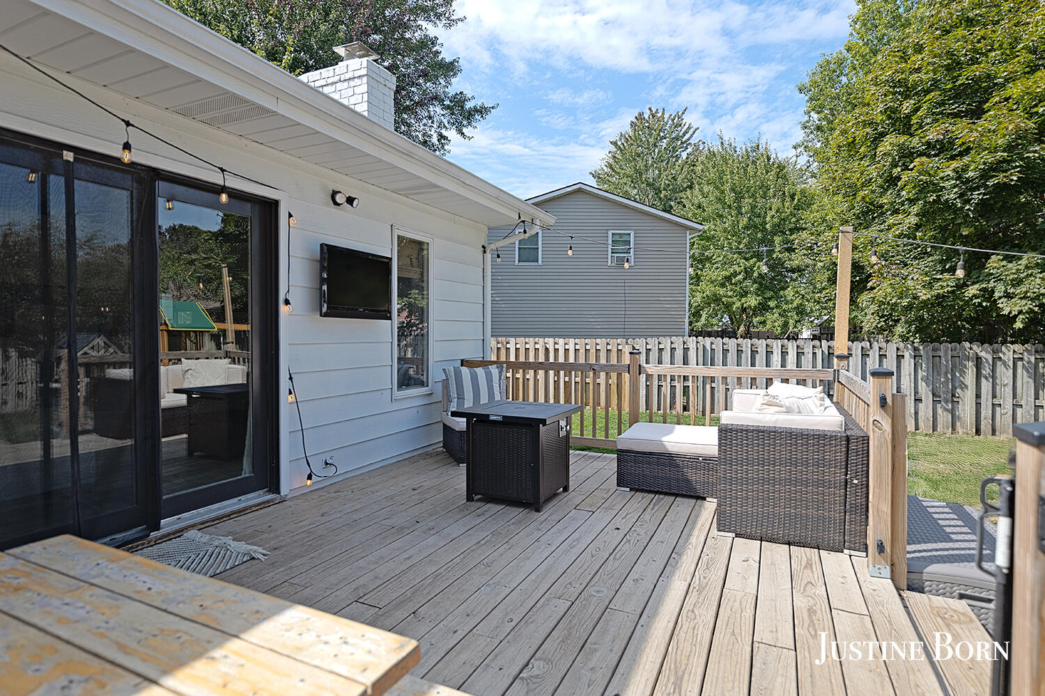 4595 41st Street SW