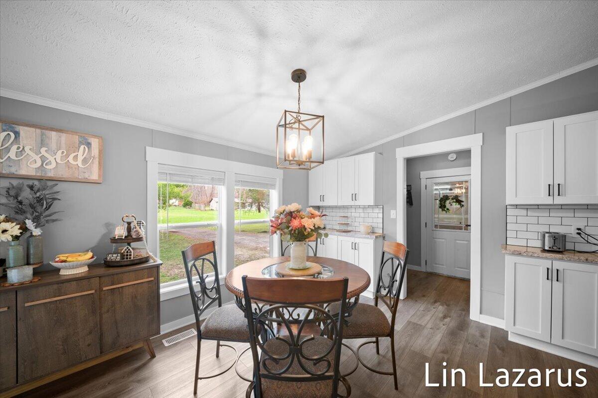 65484 Parkwood Court