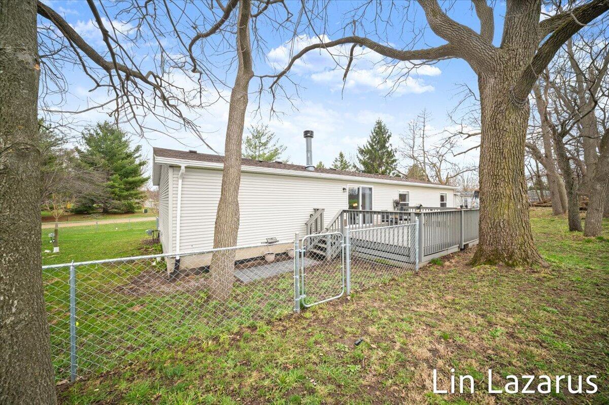 65484 Parkwood Court