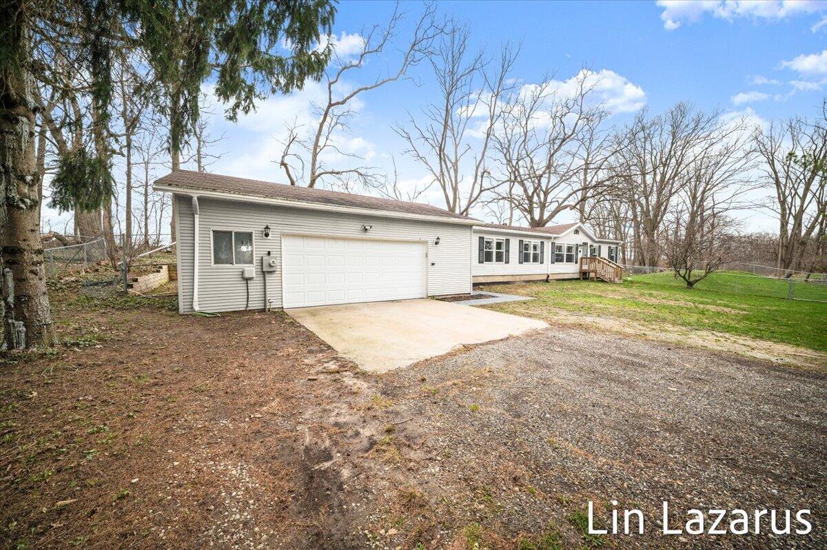 65484 Parkwood Court